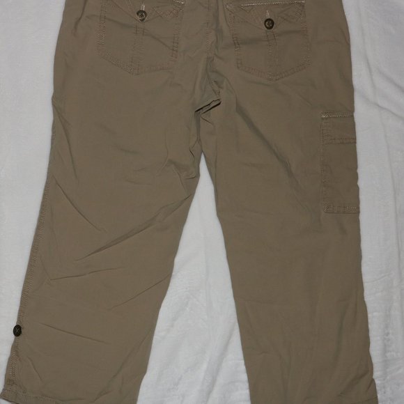 Cache Cargo Khaki Lightweight Cropped Pants - Floral Design - Waist 30x23 Inseam - Picture 9 of 10